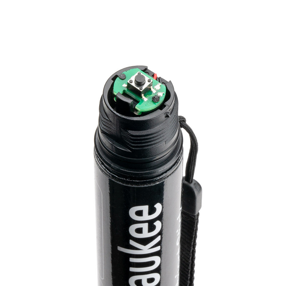 Milwaukee EC/TDS Nutrient Meter | Heavy-Duty Hydroponic Truncheon